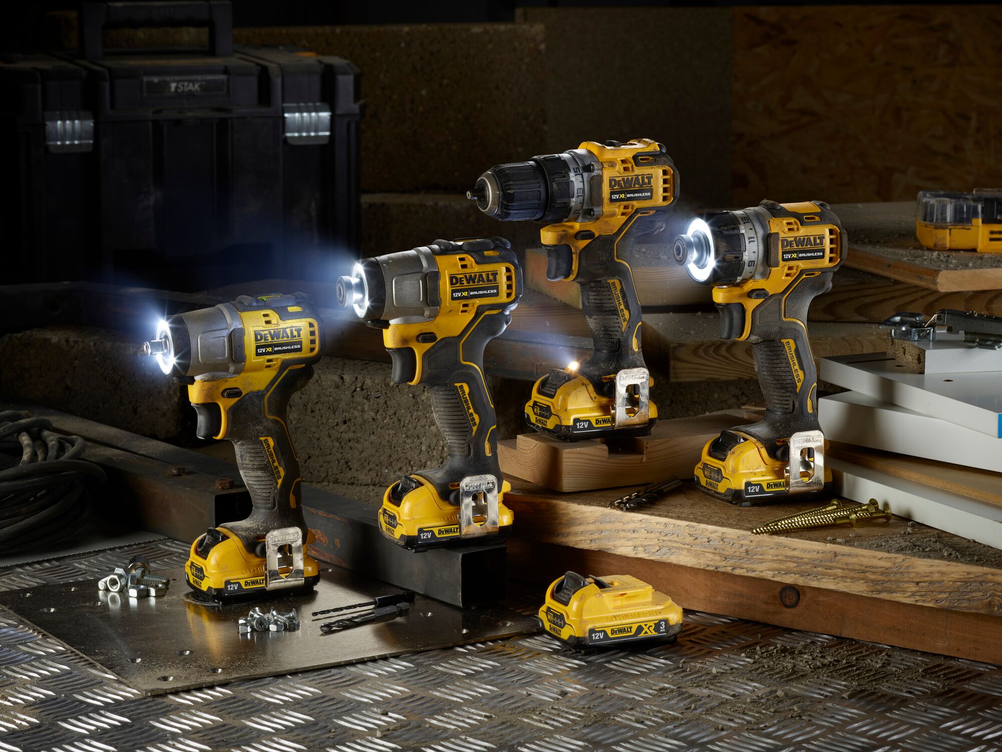 Screwdrivers & Screwguns