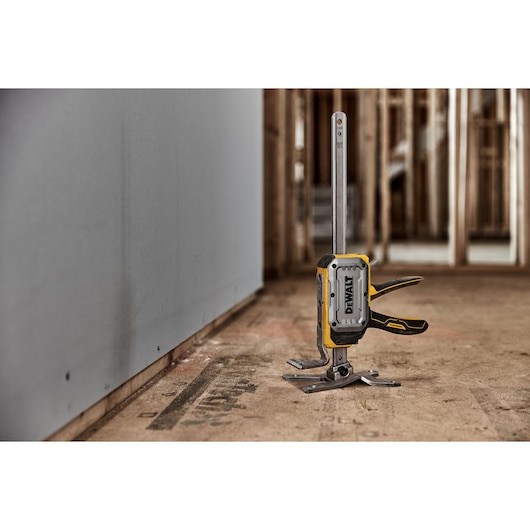 DEWALT(R) TOUGHSERIES(TM) CONSTRUCTION JACK single